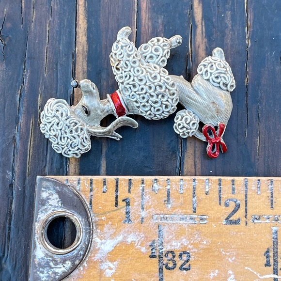 Epic Vintage Ceramic Poodle Pin 🐩 - Picture 6 of 6
